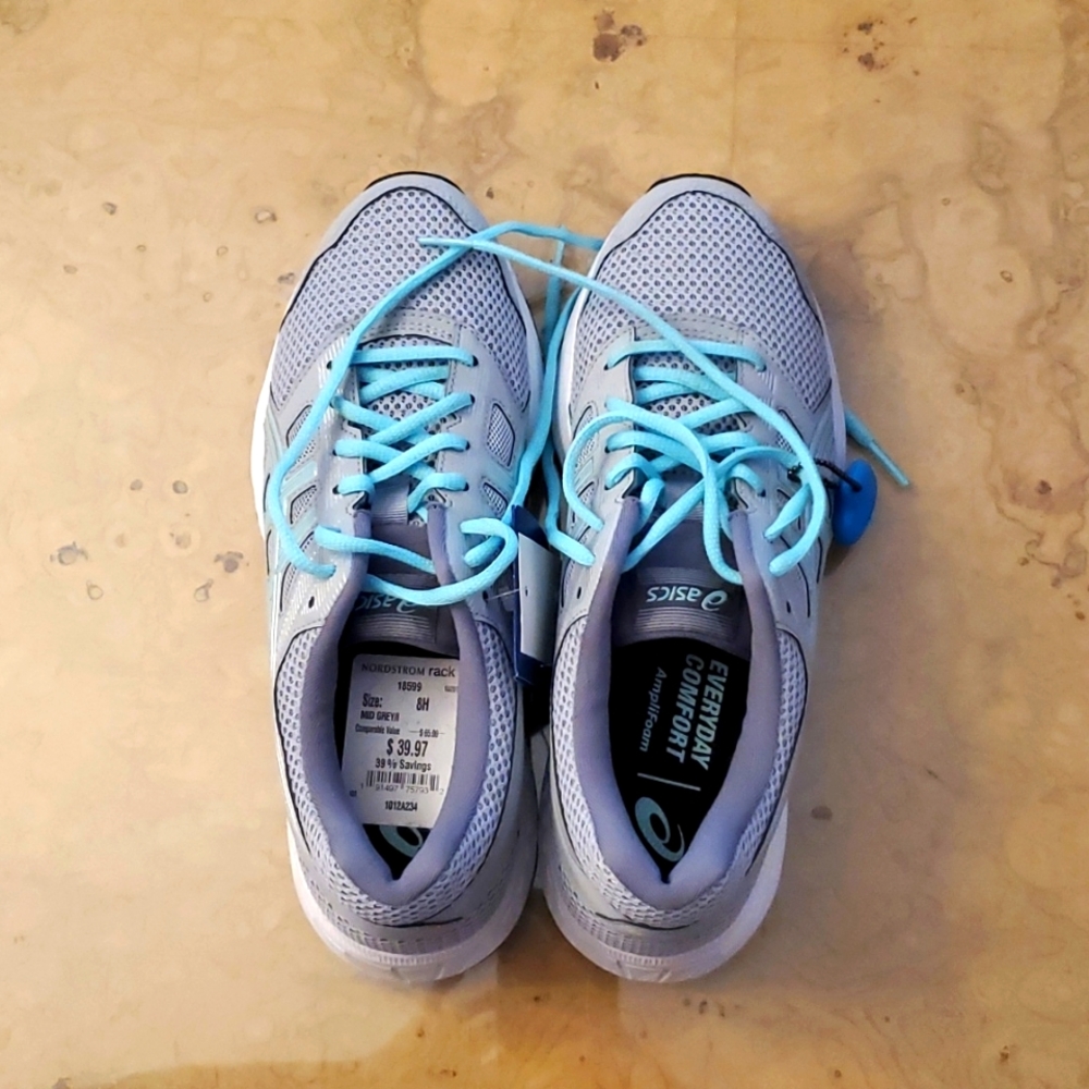 NWT Asics women's sneaker tennis shoe 8.5H grey white aqua